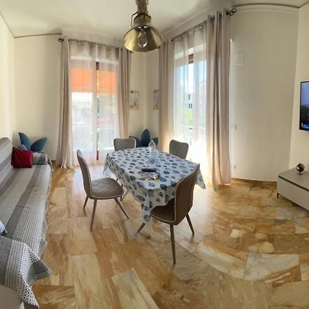 Welcome Riviera -Torre D'Avorio Appartamento 126 Mq Piu'Terrazzo25 Mq - Totalmente Rinnovato- 250 M Dal Centro - Parcheggio A Pagamento 15 Euro Al Giorno Da Prenotare In Anticipo Salvo Dispo -Parking At 15 Euro Per Day To Be Booked In Advance If Avai Ραπάλο Εξωτερικό φωτογραφία
